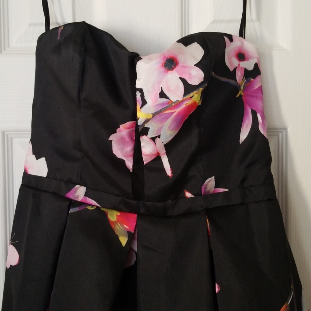 Strapless floral dress!